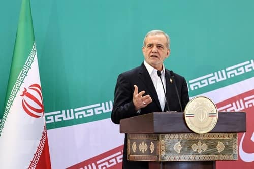 پزشکیان: فلسفه موفقیت ما وحدت و حضور مردم در صحنه است